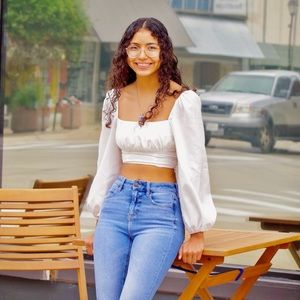 Meet your Posher, Lily